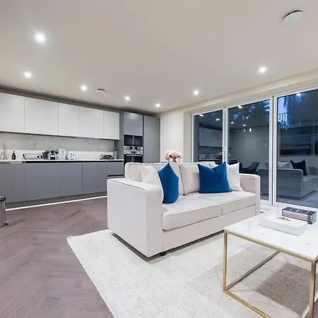 Garden Haven Luxe 1Br 1Ba Chigwell Retreat Chcl F1 Apartment Exterior photo