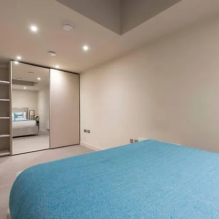 Garden Haven Luxe 1Br 1Ba Chigwell Retreat Chcl F1 Apartment Exterior photo